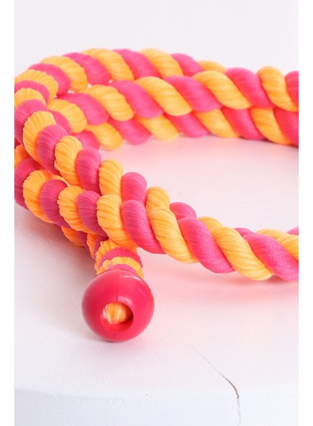 5 cinto trancado laranja neon frente cima detalhe
