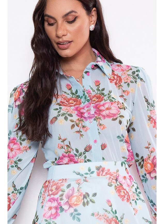 3 camisa e saia de tule frente cima