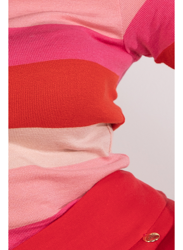 8 blusa louise costas baixo