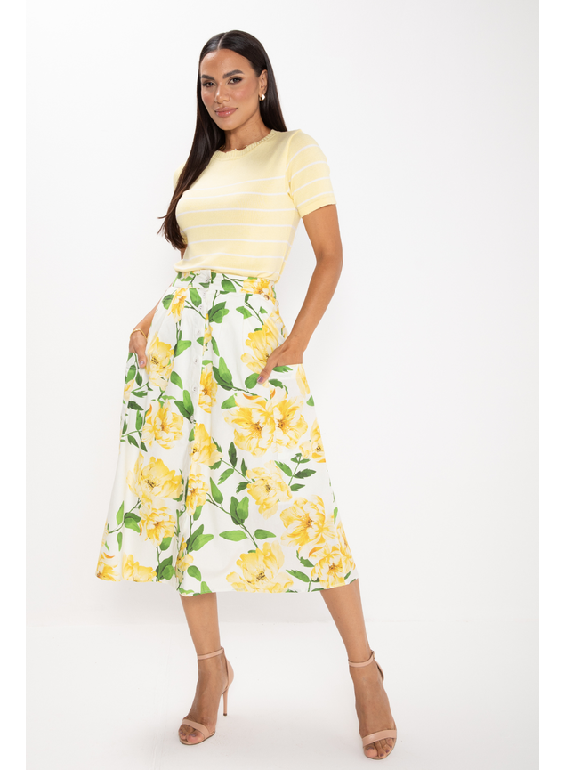 saia floral e t shirt tricot